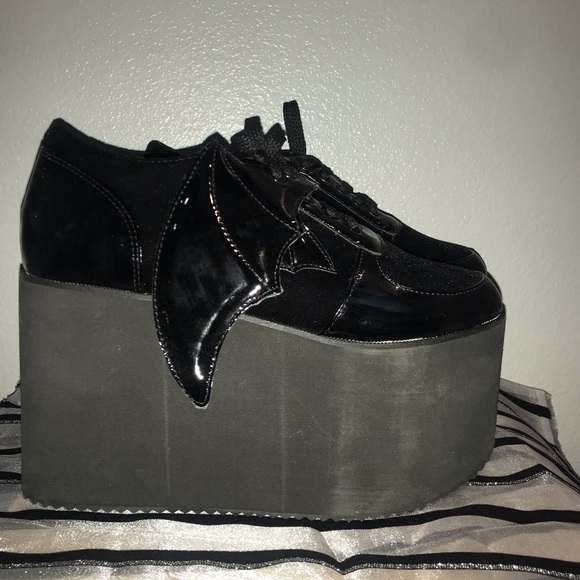 GOTHIC IRON FIST CREATURE OF THE NIGHT PLATFORMS 🔥 - Picture 7 of 12